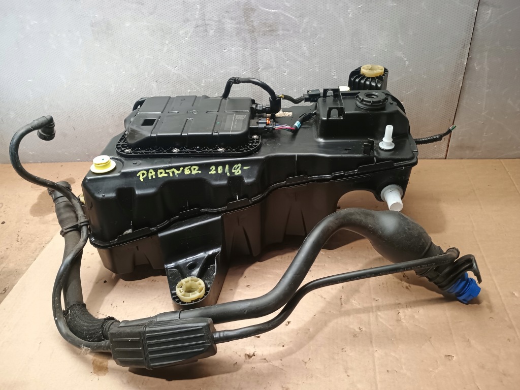 фото №1, Бак adblue peugeot partner citroen berlingo combo e 2018-