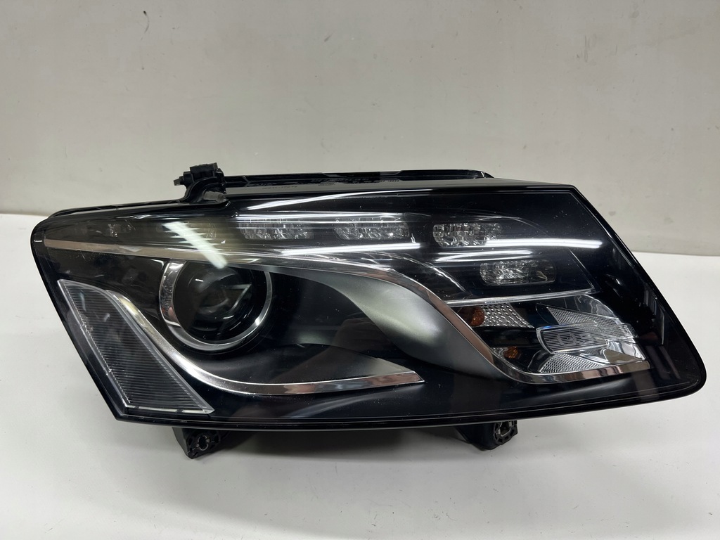 фото №1, Audi q5 ксенон led правий 8r0941004af