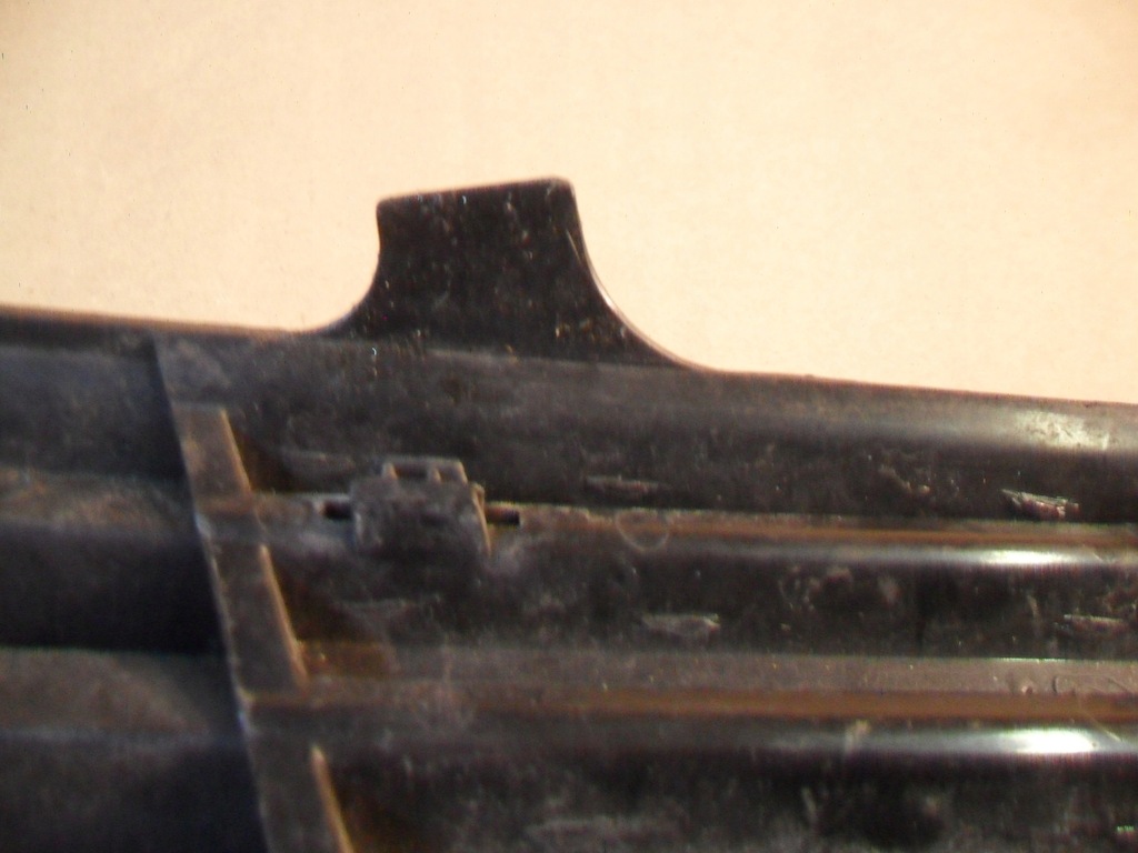 фото №11, Решітка радіатора решітка радіатора решітка радіатора ліва nissan almera tino