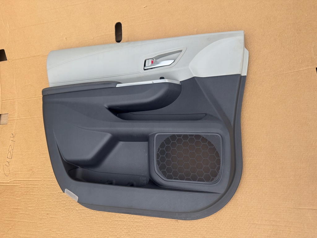 фото №6, Toyota sienna iv xl40 2021 обшивка обивка дверь правая левая передняя задняя