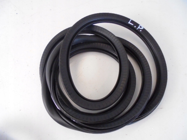 фото №1, Прокладка двері лівий перед citroen ds3 crossback 2020 rok