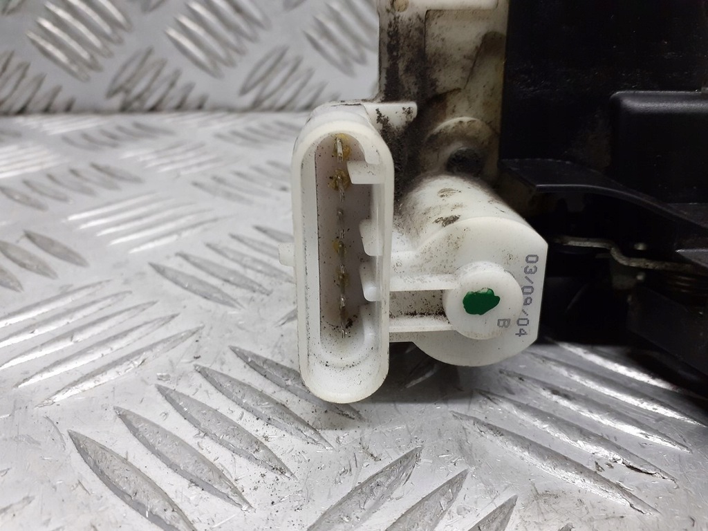 фото №4, Замок дверь правый перед alfa romeo 147 6 pin