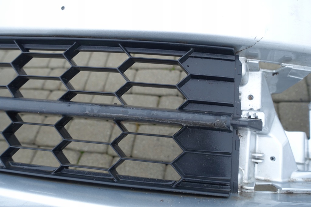 фото №5, Skoda rapid бампер передний серебряный решётка оригинал