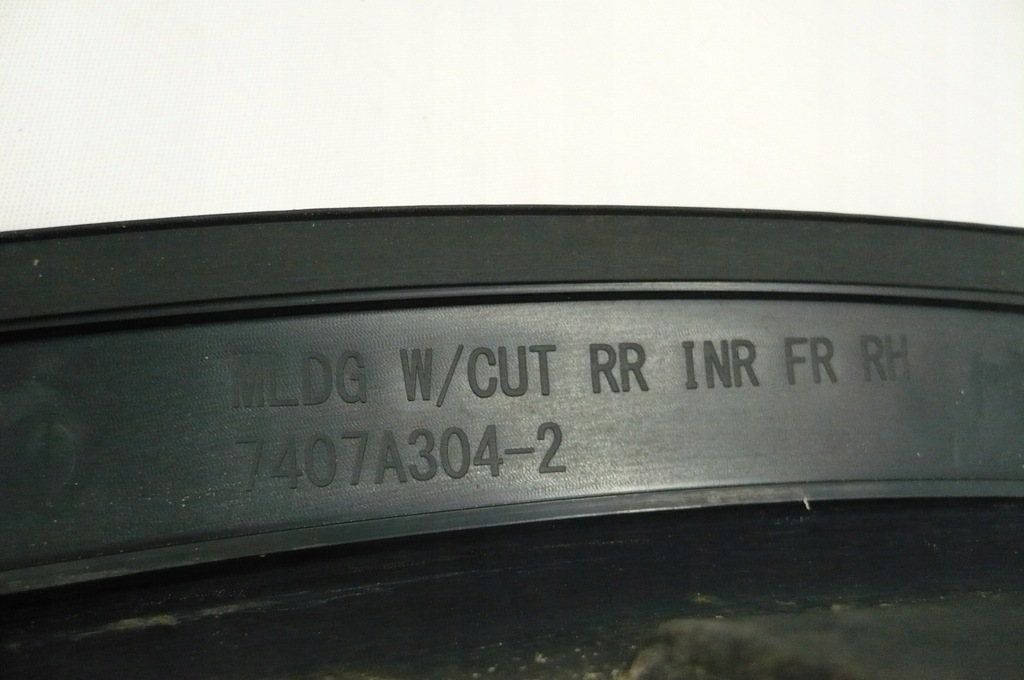 фото №13, Mitsubishi outlander iii 12- молдинг крила права задня