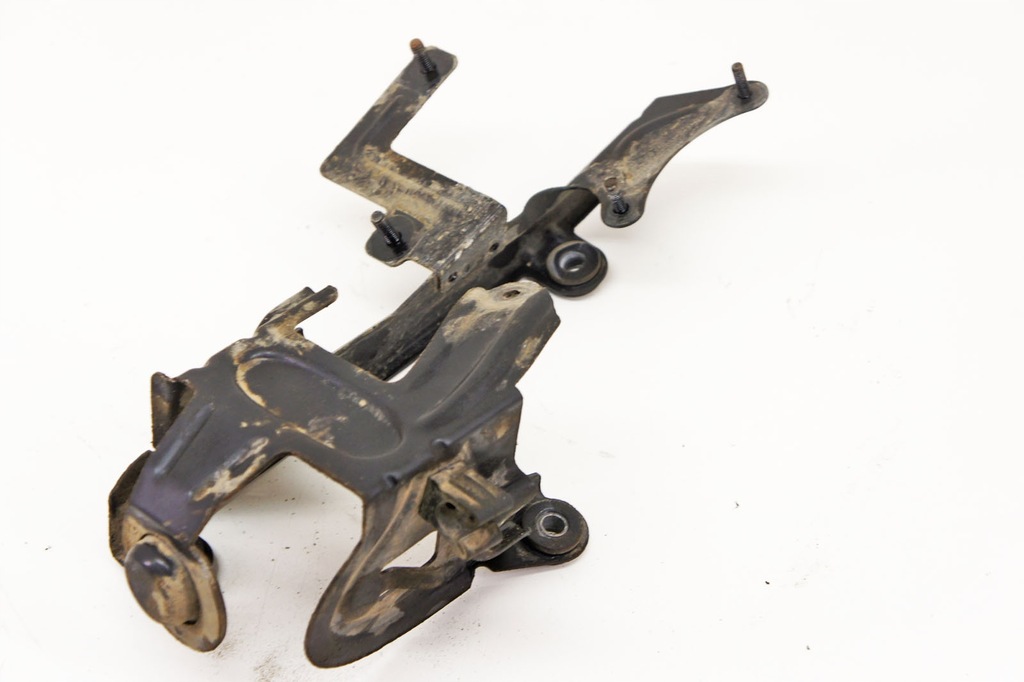 фото №5, Ir320 bentley flying spur i кронштейн бака повітря