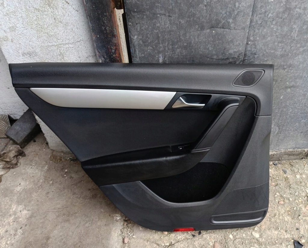 фото №1, Обшивка оббивка двері лівий задня vw passat b7 kombi 3af867211