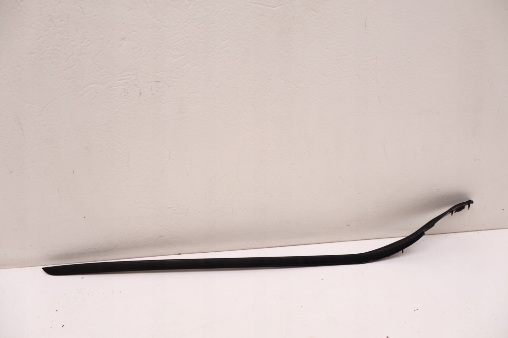 фото №1, Volvo xc60 ii прокладка скло лобове права 32210591