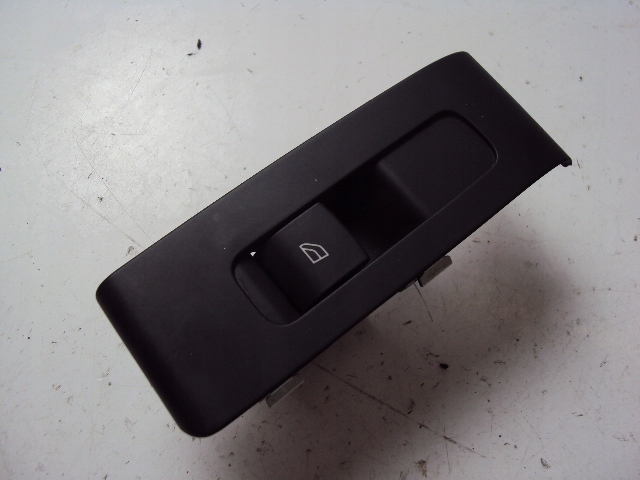 фото №1, Панель стекло левый задняя volvo xc40 2017-