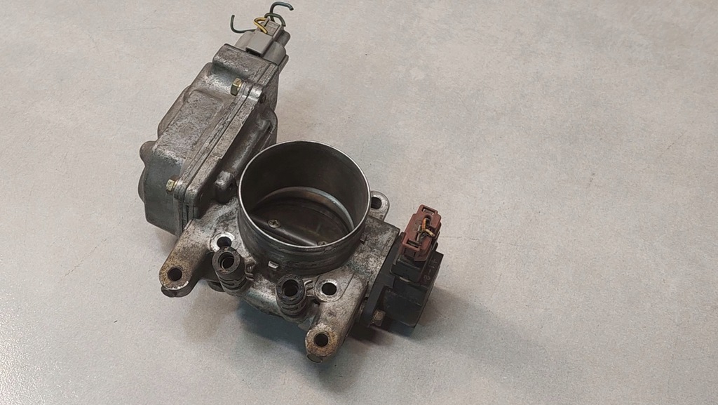 фото №8, Дросельна заслінка space wagon iii 2.4 gdi eac65-001