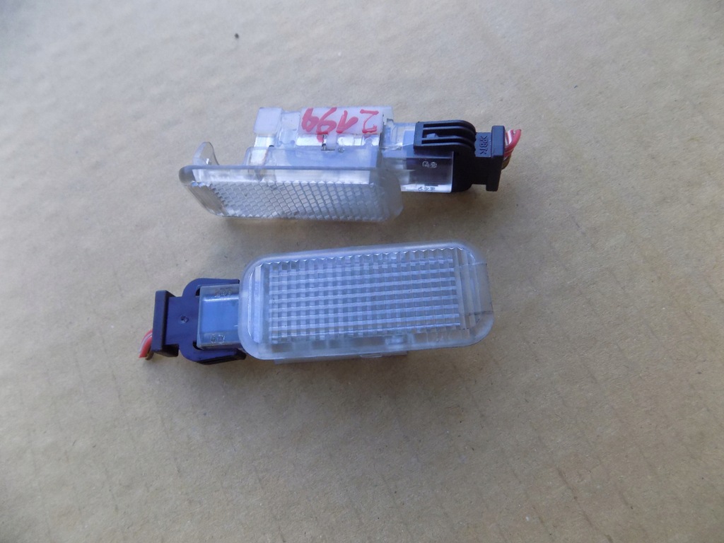 фото №1, Audi a3 8l 5d 00r-lampka двері