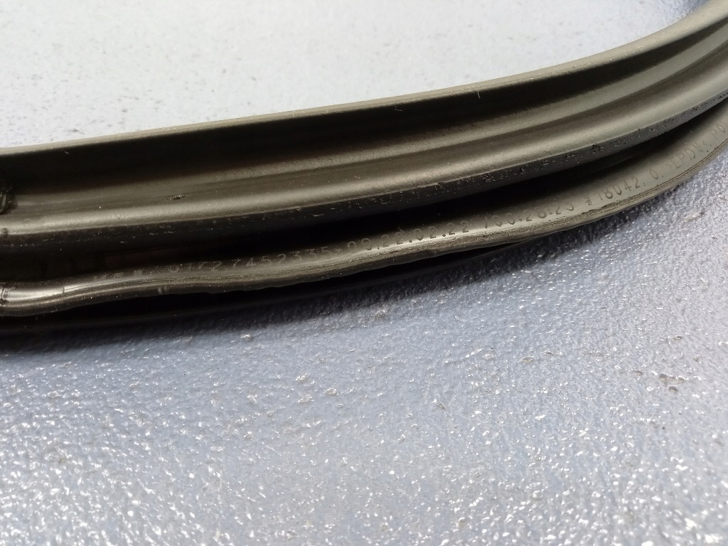 фото №4, Bmw 1 f40 прокладка дверь задняя левая задняя 7452335