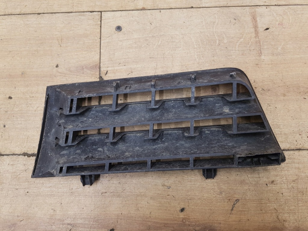 фото №2, Решётка бампера перед правая renault megane ii