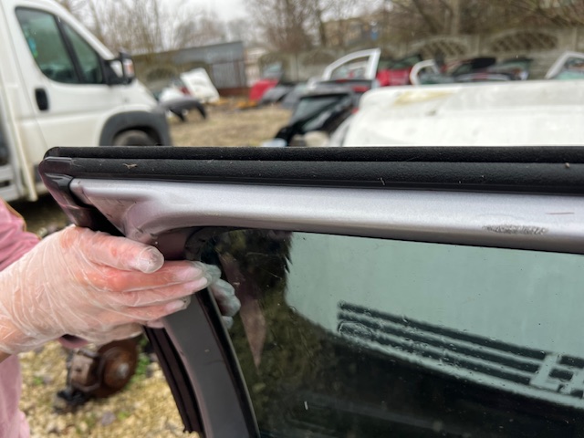 фото №5, Peugeot 5008 16- двері праве задні задня kcac