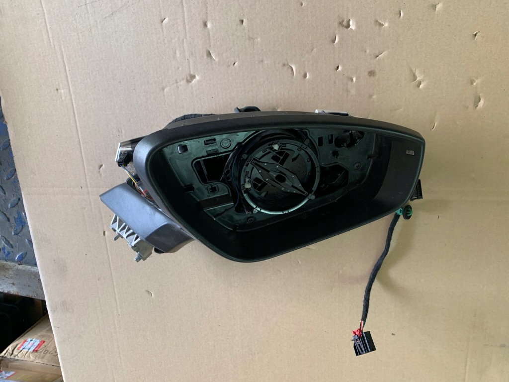 фото №3, Дзеркало vw id4 id.4 праве камера