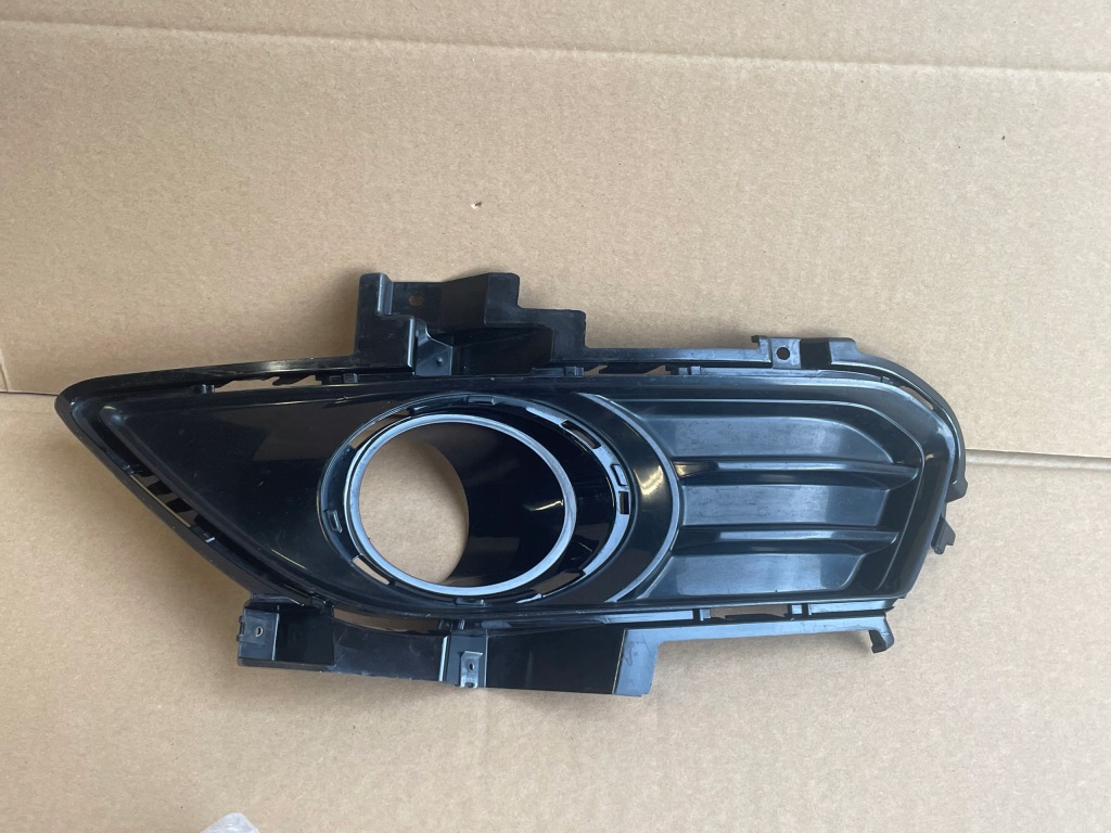 Купити Ford mondeo mk5 ліва решітка бампера перед передня