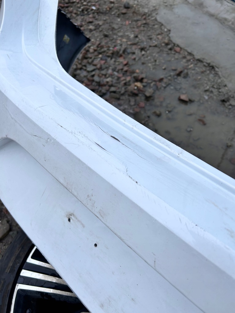 Бампер задній задній renault megane iv grand cupe nr.00 Доставка