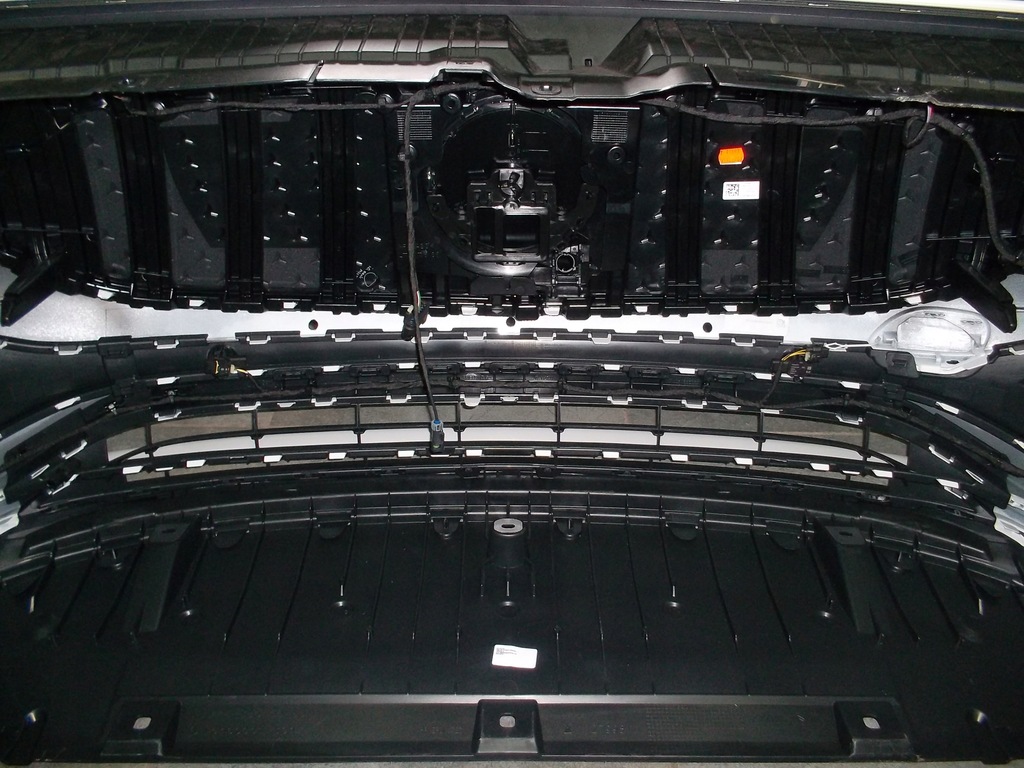 фото №8, Mercedes eqa lift 243 w243 amg бампер kompletny новый белый камера