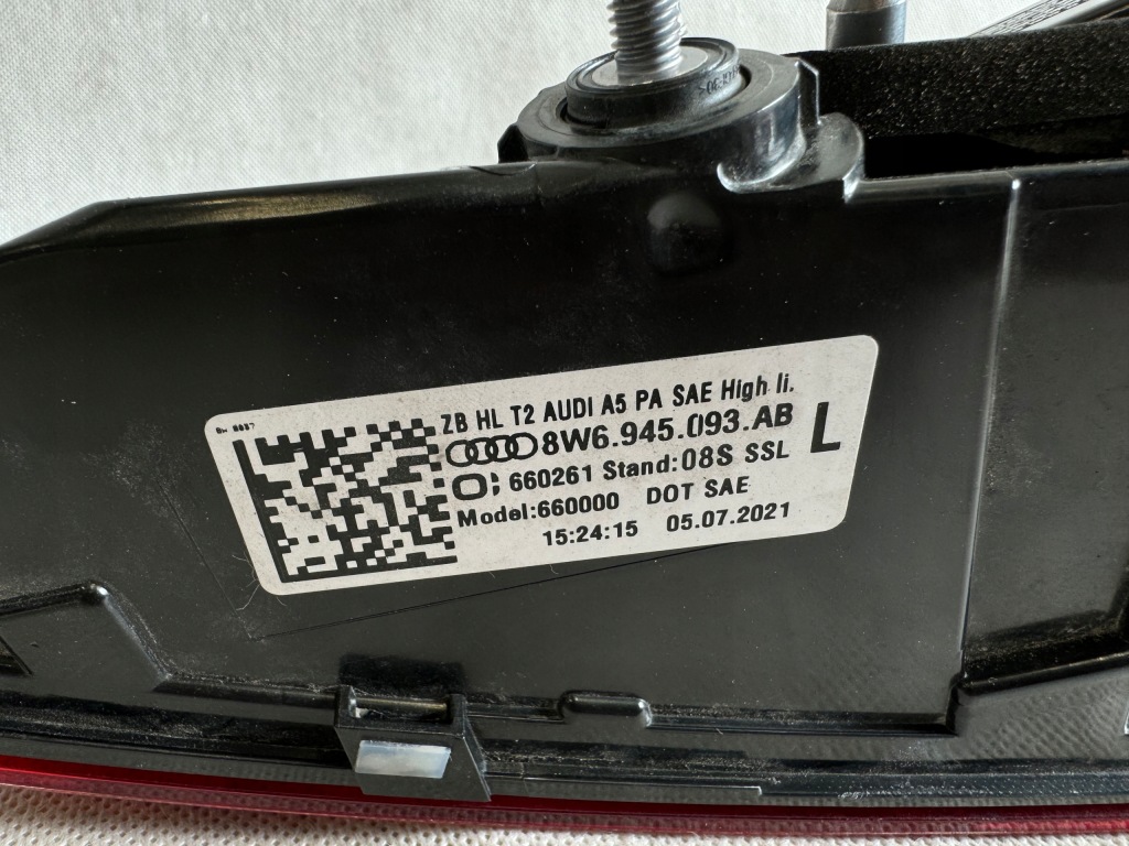 Audi a5 8w6 20- рестайлинг  фара задняя левая внутренняя рестайлинг  led америка в Украине