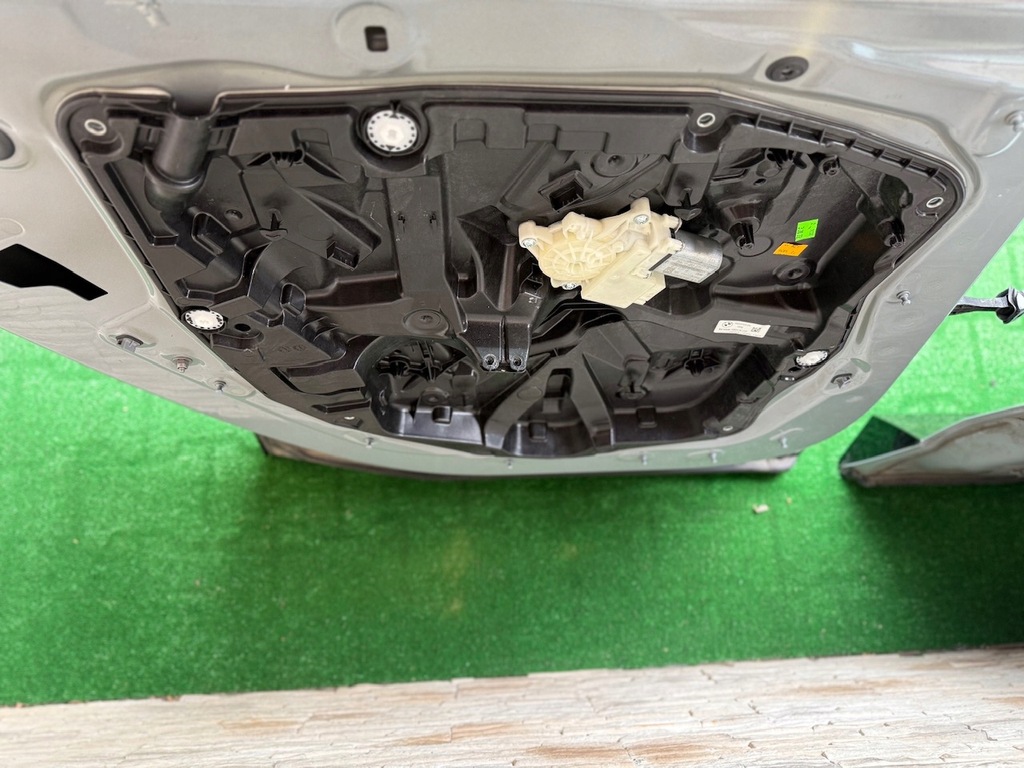 фото №6, Двері bmw xm g09 c4p