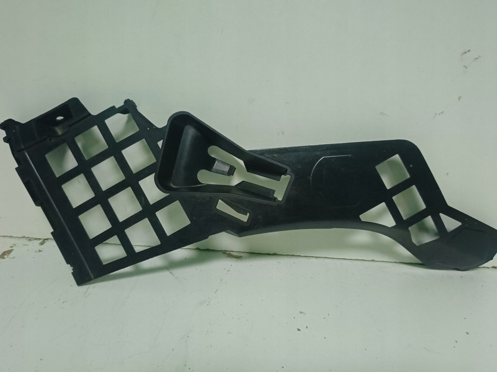 Купить Направляющая левый задний  mercedes cla 117 w117 полный оригинальный номер