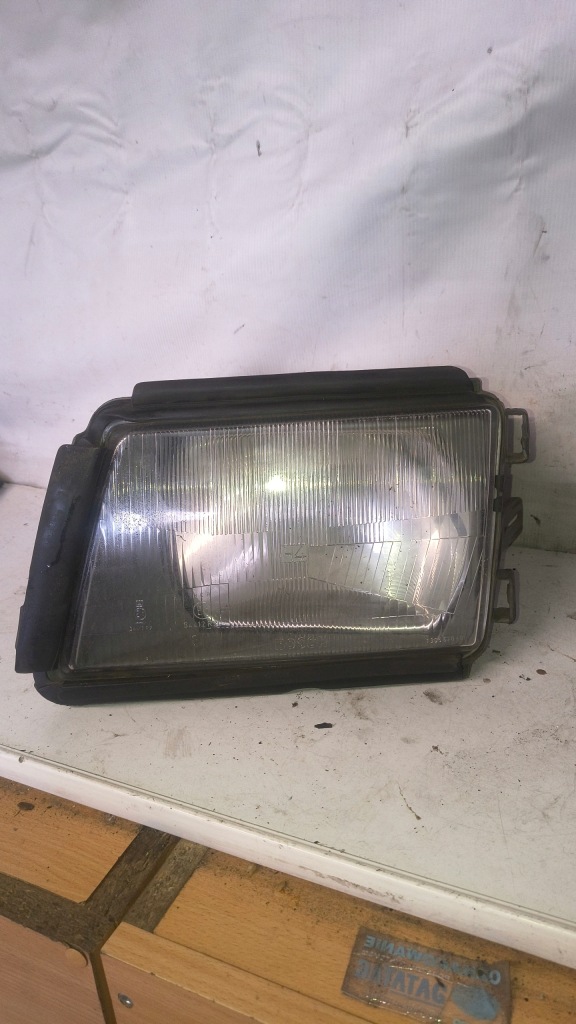 фото №1, Фара лівий bosch оригінальний номер - mercedes s w126 sec coupe