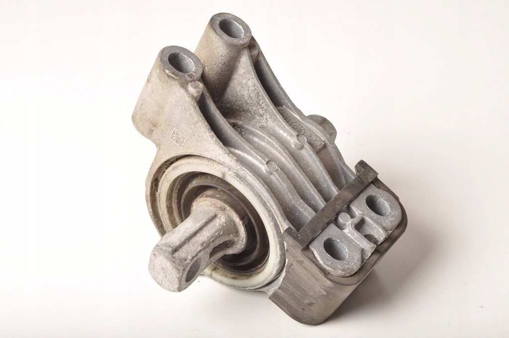 фото №1, Bmw ix3 g08 кронштейн кронштейн 8742123 21r