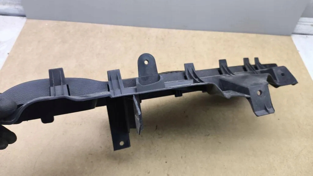 фото №10, Другое запчасти отделка bmw 1 e81 7119503 2.0l дизель 2009