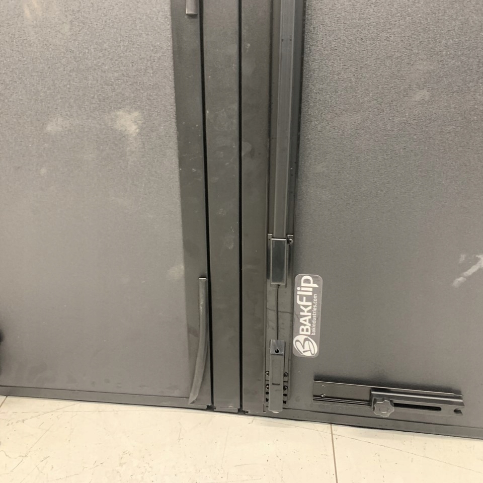 фото №8, Крышка обшивка кузов pakflip шторка жесткая складная dodge ram v 1500 22r