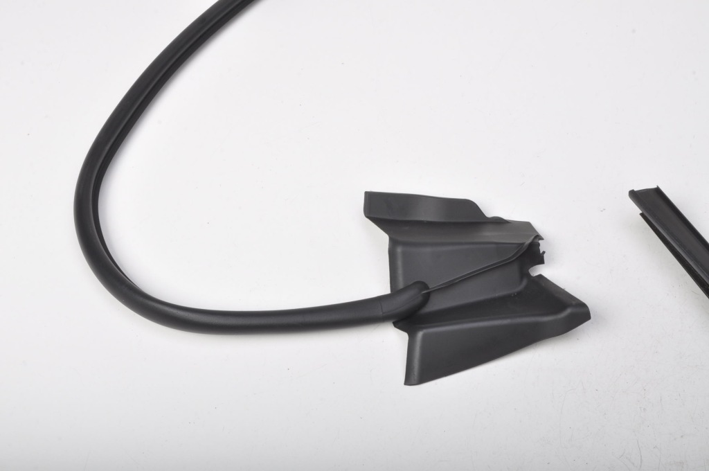 фото №4, Maserati levante sq4 прокладка двері правий перед