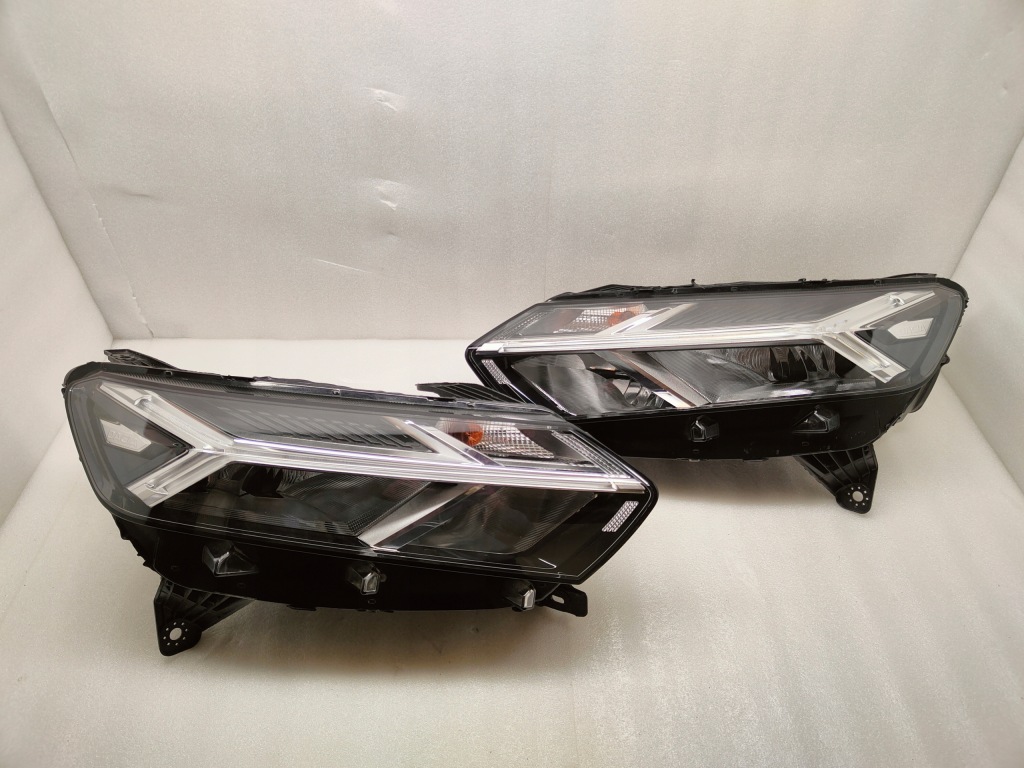 фото №1, Dacia sandero stepway full led комплект лампа перед 260102586r, 260605914r