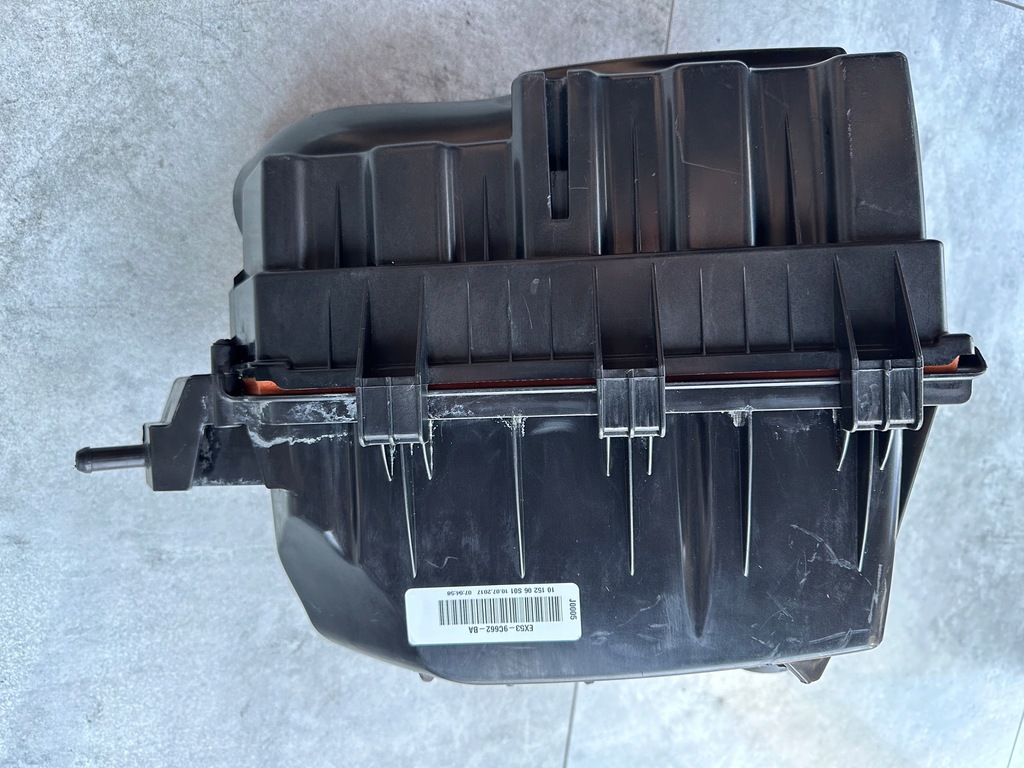 фото №5, Корпус фильтра воздуха jaguar