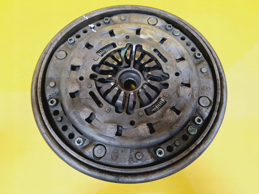 фото №10, Зчеплення комплект маховик з двома масами колесо маховик b20702304 mercedes w168 1.7 cdi nr2