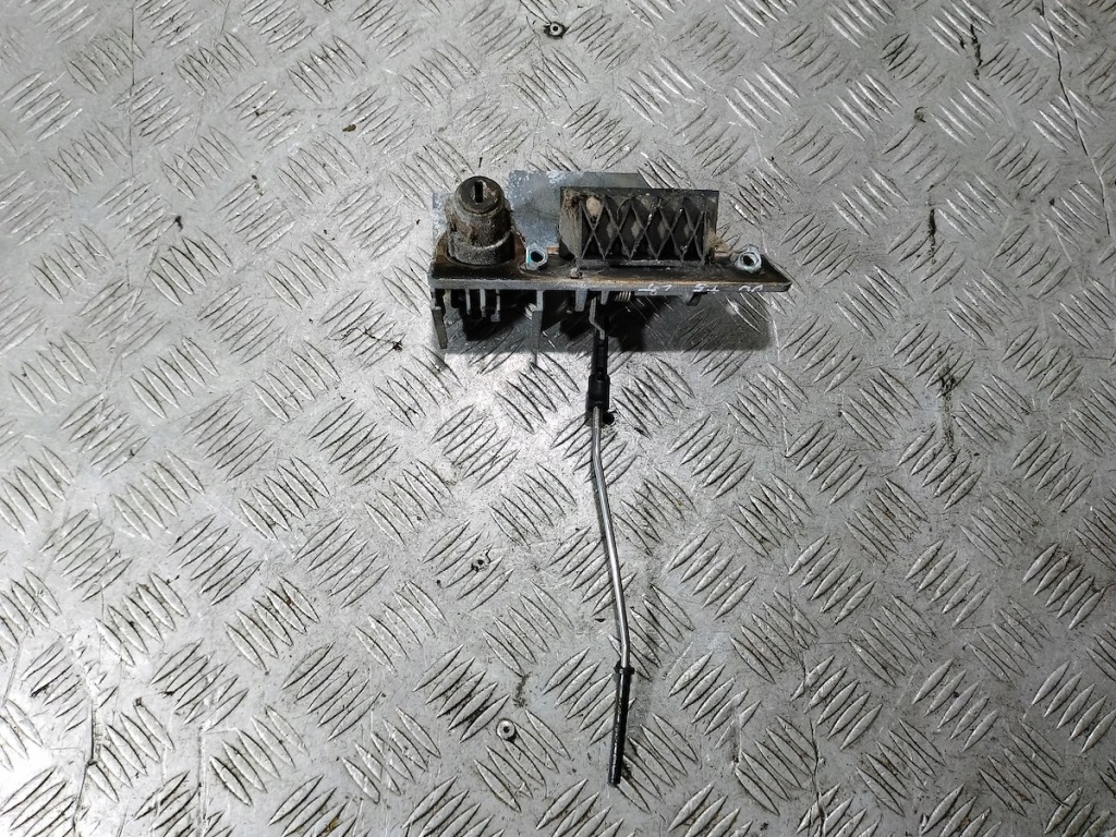 фото №1, Замок дверь левый задняя vw transporter t5 7h0827565k