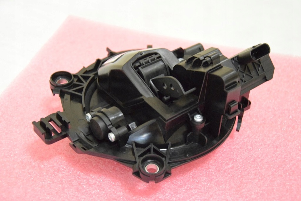 фото №11, Mercedes eqe 300 значок замок w крышка эмблема 295