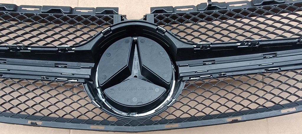 фото №12, Mercedes c-klasa w205 решётка радиатора решётка радиатора c63 amg камера