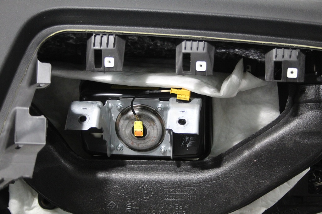 фото №9, Панель приладів консоль подушка безпеки подушки безпеки stelvio