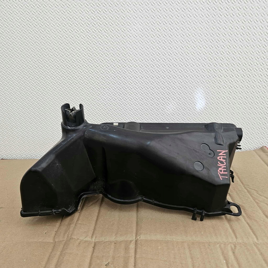 фото №5, Audi gt e-tron taycan 9j1 корпус впуск ловушка воздуха