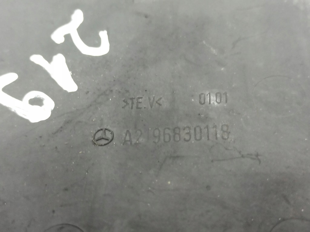 фото №14, Mercedes-benz cls c219 2005 панели приборная, консоль