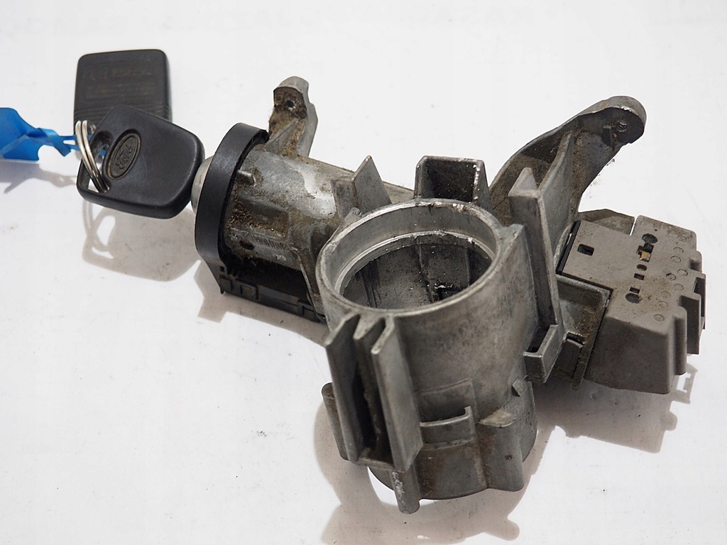 фото №7, Transit 2000-06 замок капот замок зажигания ключ