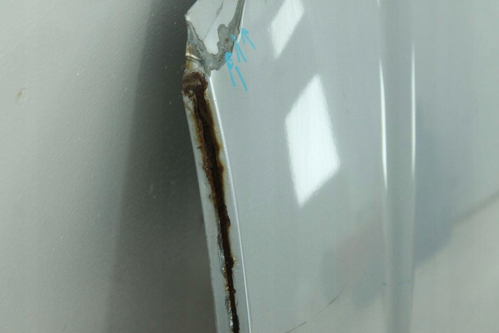 фото №3, Vw touran 1t0 caddy 04r+ капот іржа