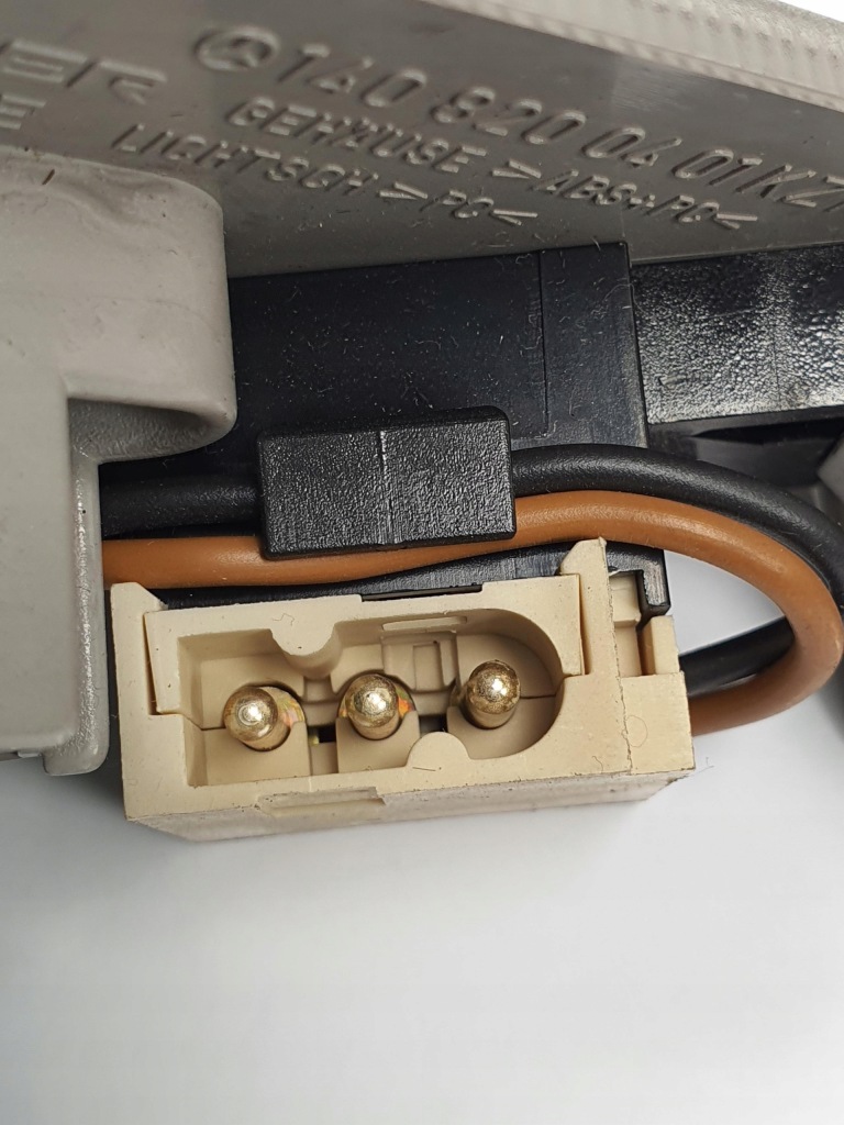 Лампа салона mercedes w140 1408200401 Доставка