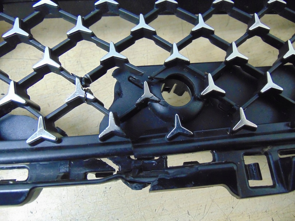 фото №8, Решётка радиатора решётка радиатора эмблема значок mercedes w206 amg a2068882100