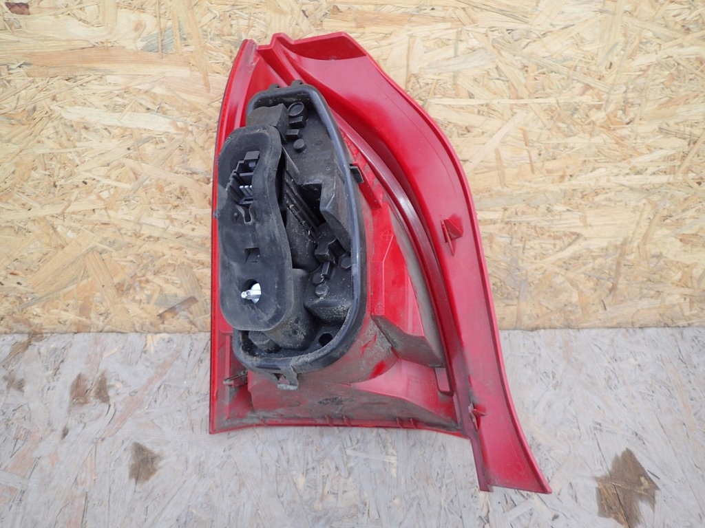 фото №3, Лампа правая задняя задняя renault twingo 2 ii lift