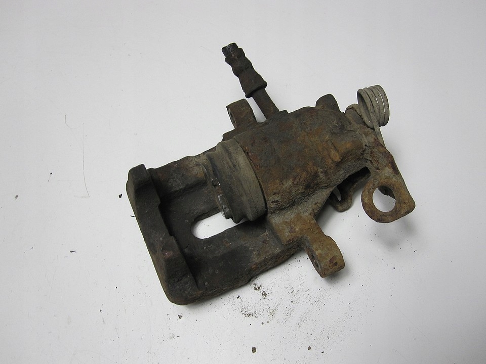 фото №8, Суппорт тормозной задняя правый ford galaxy i 1.9tdi 01