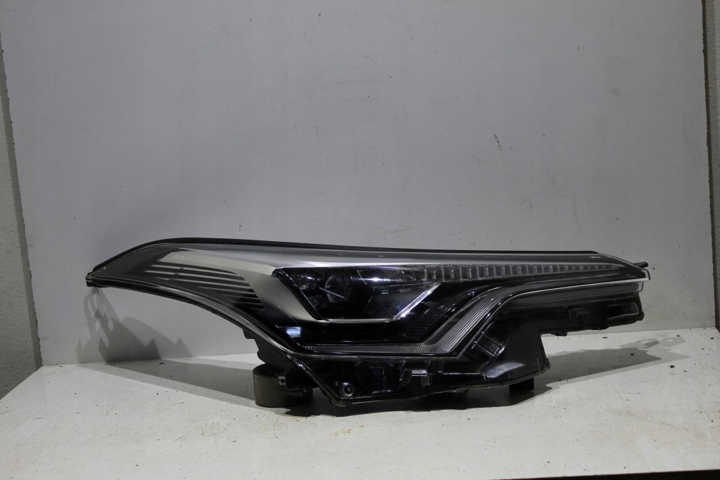 фото №1, Toyota chr ch-r full led правый лампа правая идеальное состояние