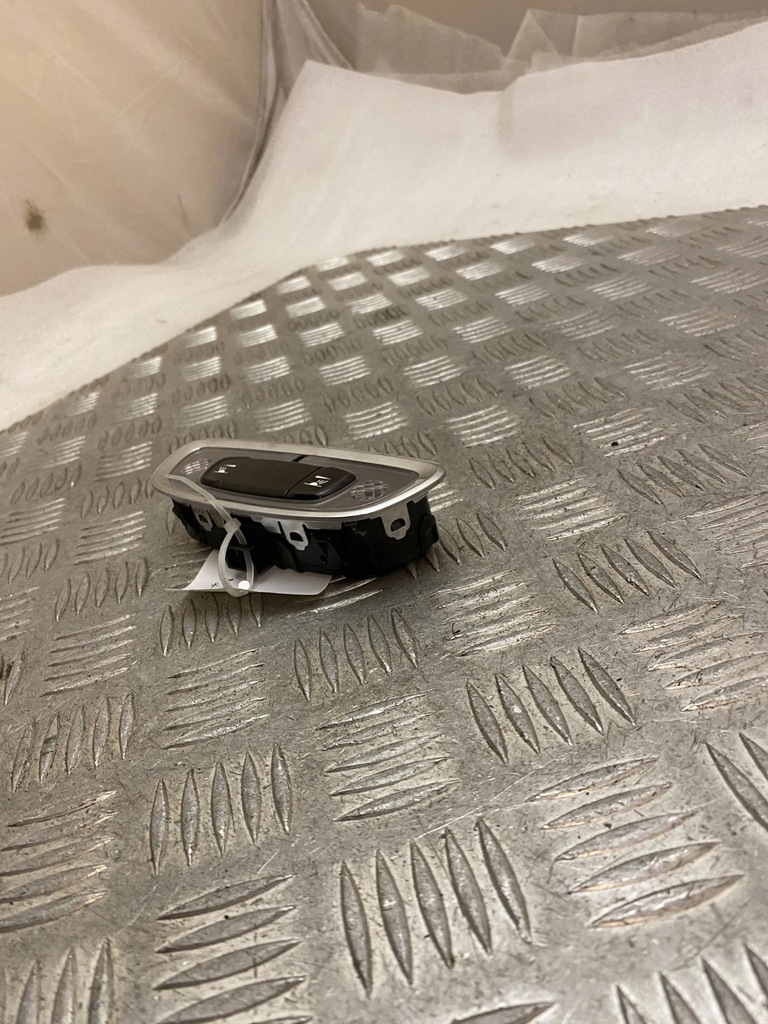 фото №8, Volvo xc90 2018 лампа стельовий задня 31457644