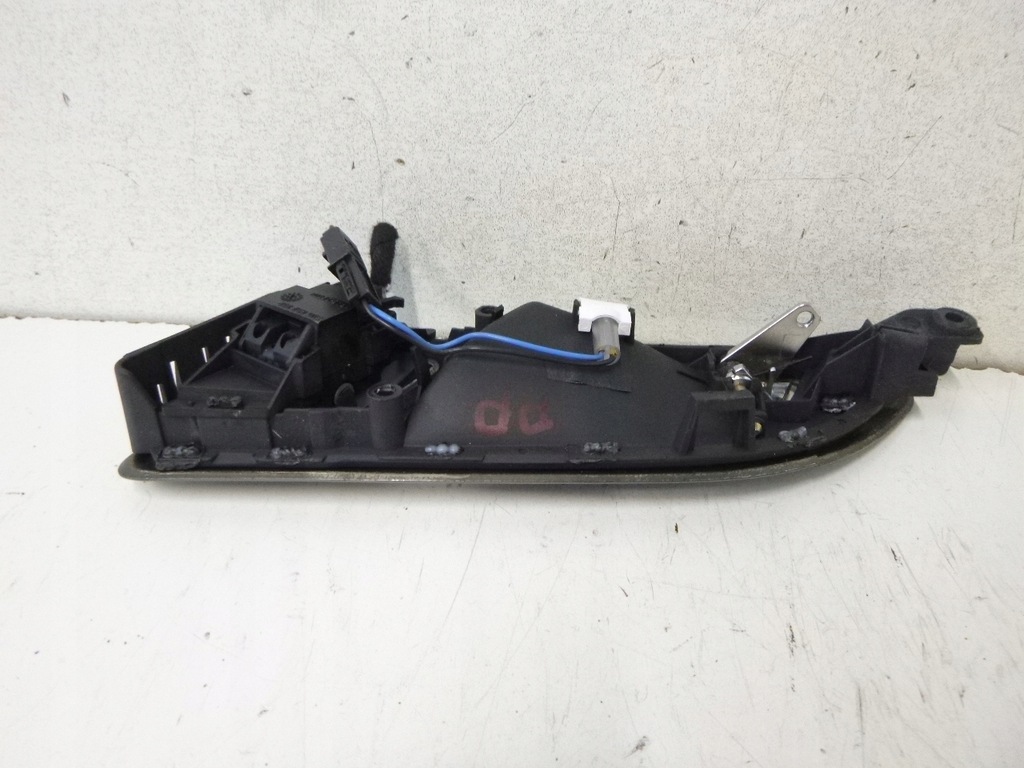 фото №8, Ручка внутренняя задняя правая skoda superb 01-08r.