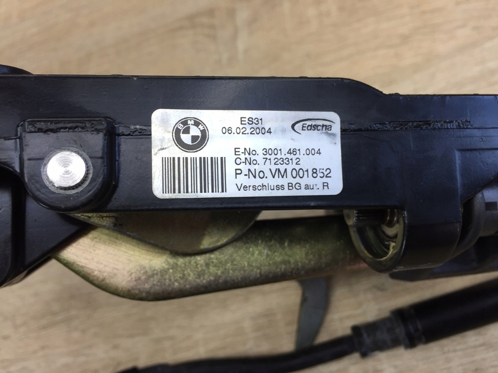 Замок крыша правый bmw e64 cabrio 7156986 в Украине