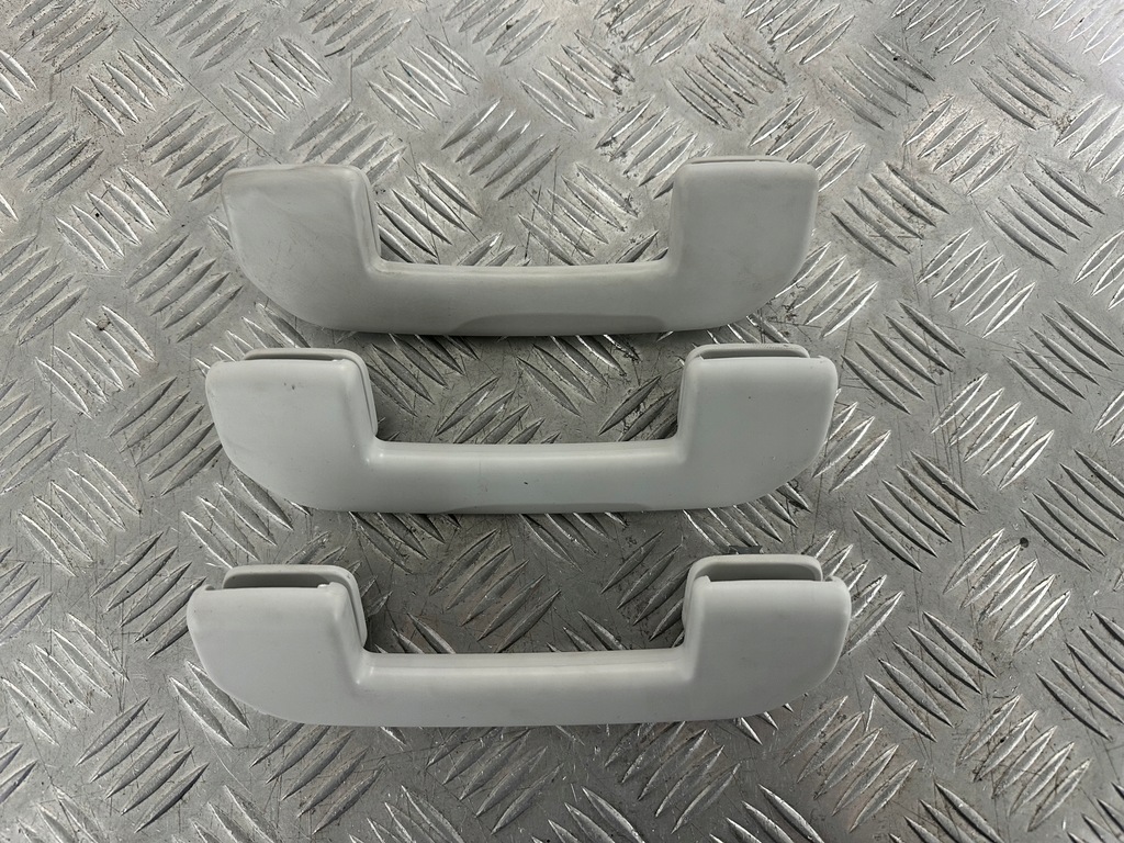 фото №1, Opel astra l ручки потолочный описание!!!!