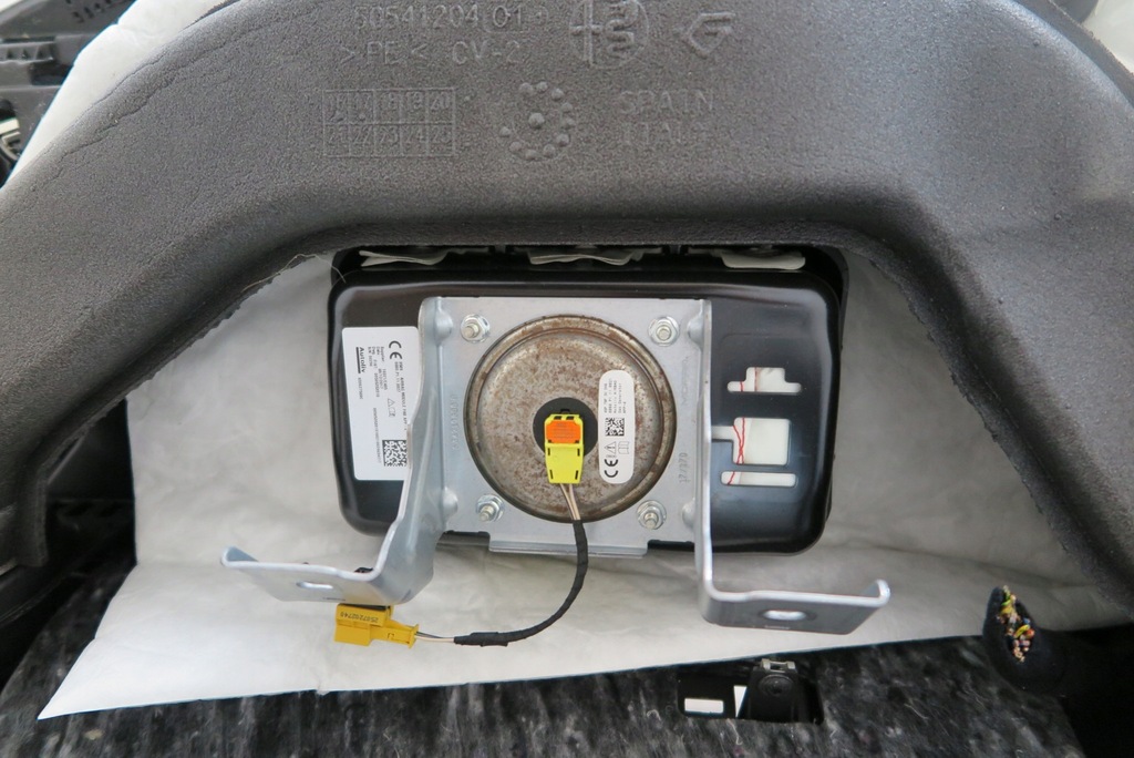 фото №9, Панель приладів подушка безпеки подушки безпеки ремені alfa romeo stelvio демонтаж